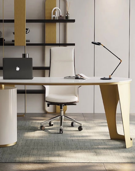 Workaholic-™-Lindy-Director-Table-1